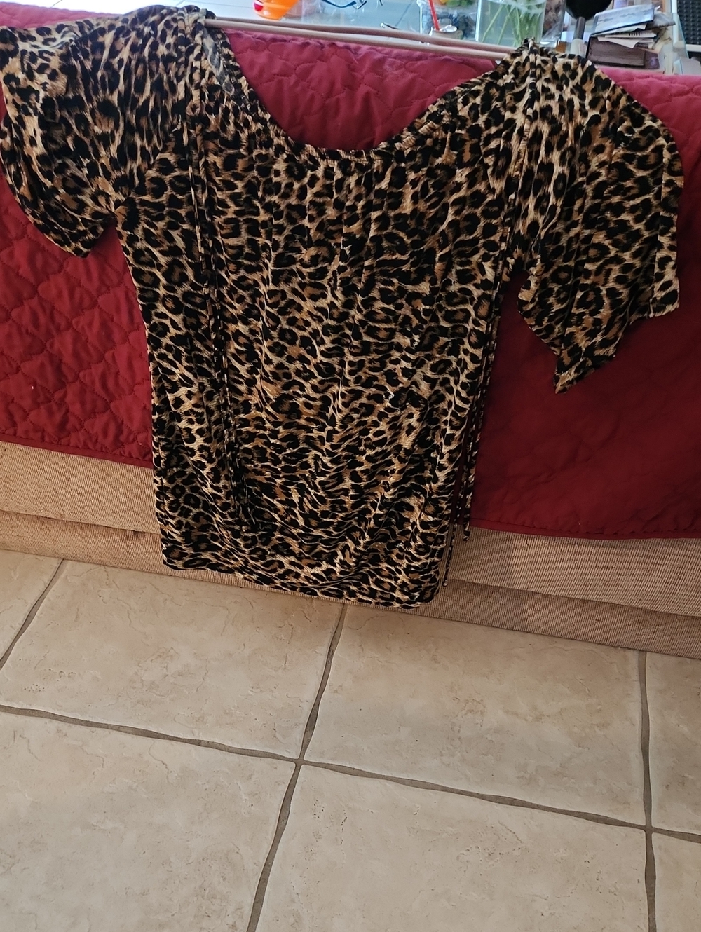 Fleuish Animal Printctop.peek A Boo Shoulder